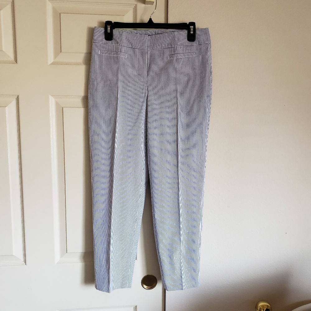 Ann Taylor Kate Cropped Ankle slacks size 2